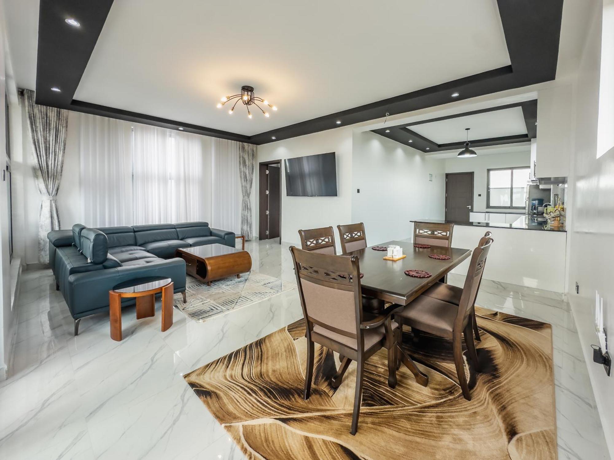 Avian Court Penthouse Aparthotel Найваша Екстериор снимка